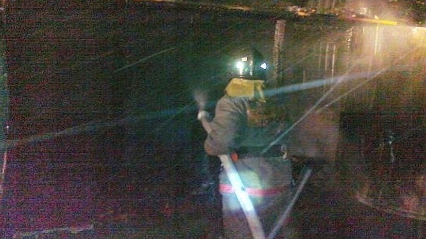 Главная картинка новости: В Каширском районе пожарные ликвидировали возгорание в летнем доме