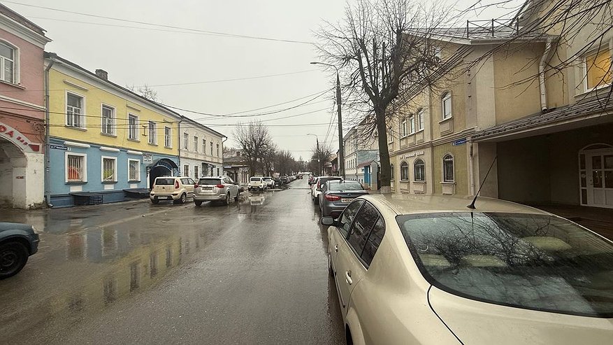 Главная картинка новости: Специально заблокировал выезд с парковки, что делать водителю. Ответ автоюриста
