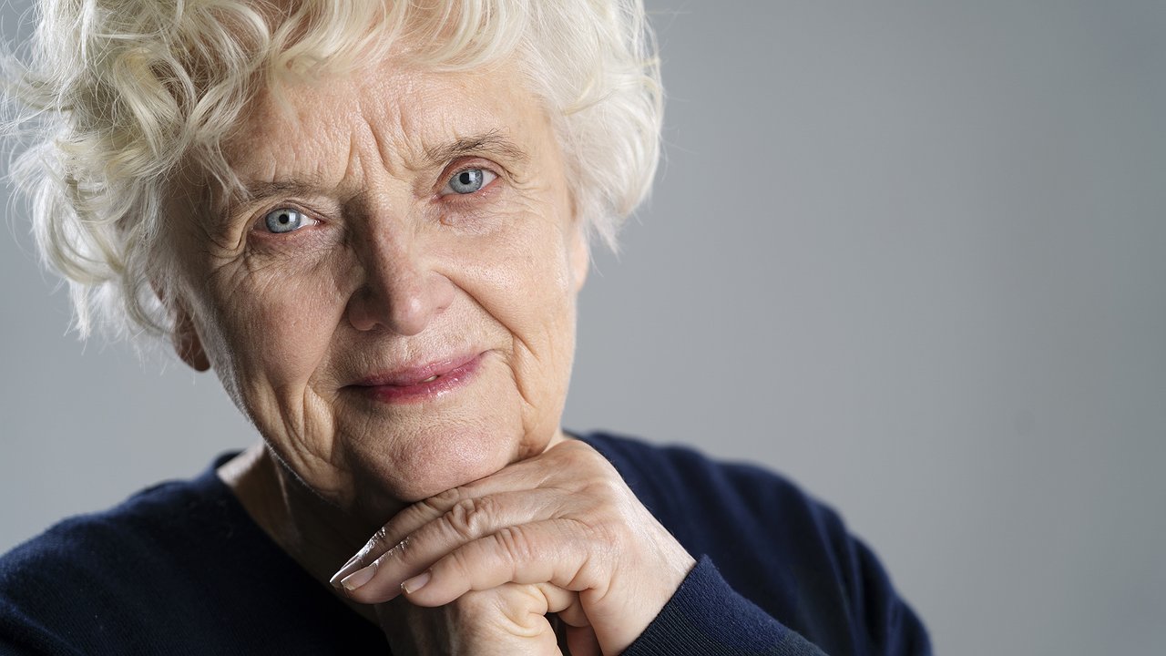 Главная картинка новости: Моей соседке 96 лет: она дала 5 советов, как быть энергичной с утра и сохранить здоровье до самой старости