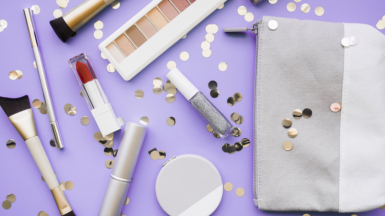 Главная картинка новости: Макияж за 3 минуты: Секрет визажистов для выразительного взгляда