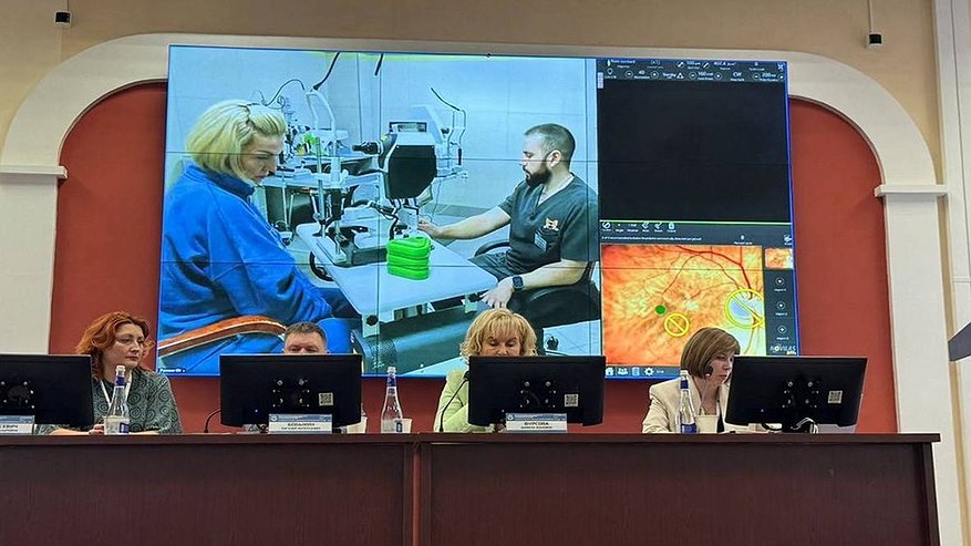 Главная картинка новости: Воронежский врач-офтальмолог провела лазерную операцию дистанционно из Владивостока