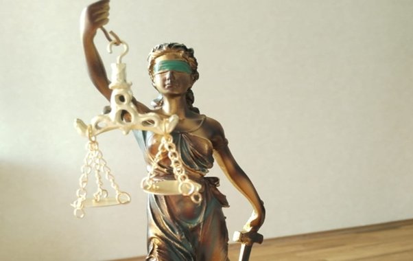 В Нововоронеже мужчина получил условный срок за публикацию запрещённых изображений