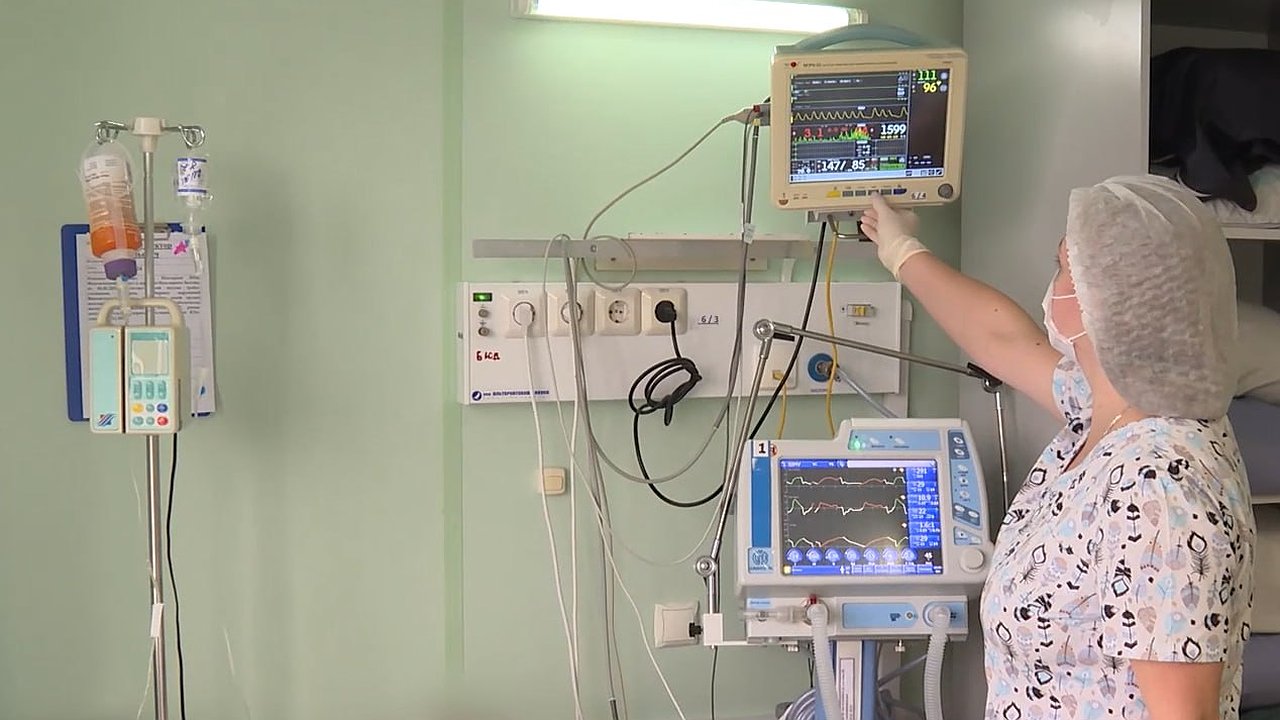 Главная картинка новости: Воронежские врачи спасли 32-летнюю женщину с инсультом