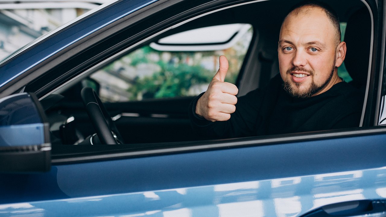 Главная картинка новости: Что нельзя делать при остановке инспектором ГАИ: правило опытных водителей