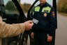 Миниатюра новости: В Борисоглебске пьяный водитель пытался откупиться от ДПС взяткой в 50 тысяч рублей