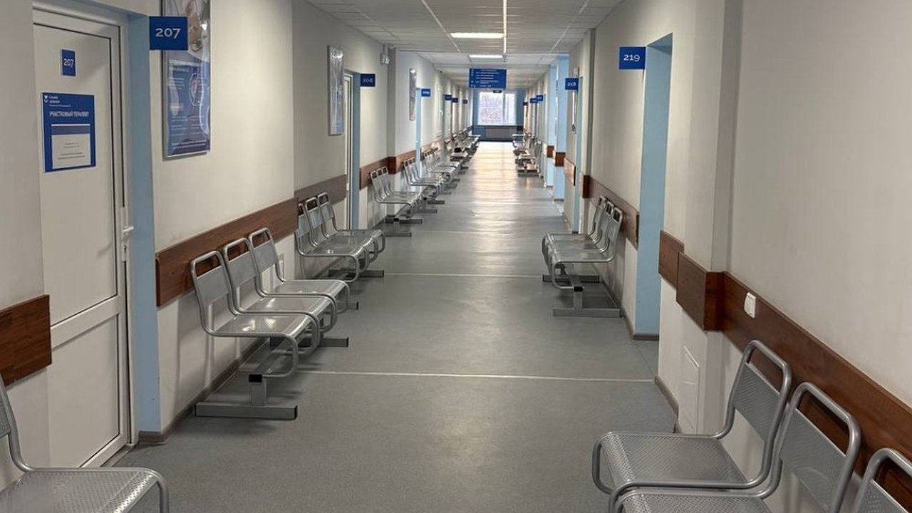 Главная картинка новости: В Богучарской районной больнице завершили капитальный ремонт поликлиники