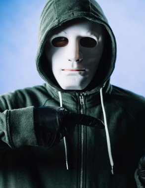 Мошенники выманили у 72-летнего воронежца более 2,4 миллиона рублей