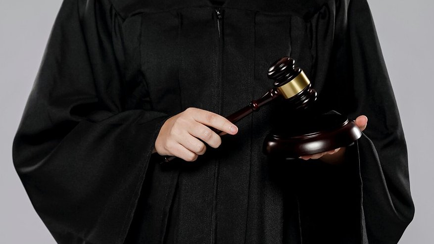 Главная картинка новости: Жительница Калачеевского района получила штраф за применение силы к сотруднику полиции