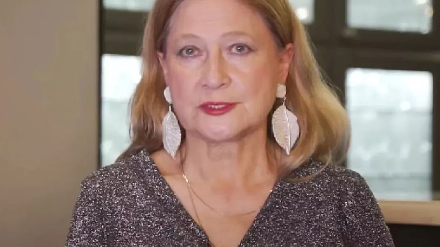 Главная картинка новости: Черная полоса длиной в год: Глоба назвала 3 знака, которым грозят серьезные испытания в 2026 году