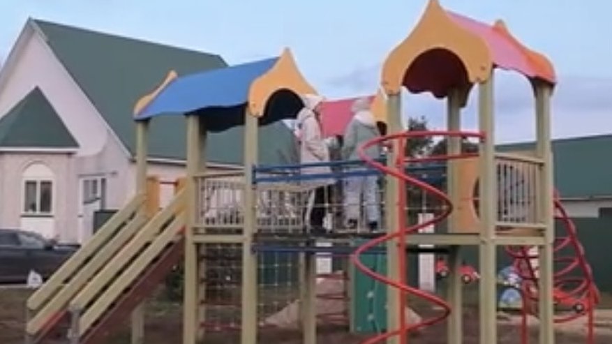 Главная картинка новости: В Таловском районе реконструировали детскую площадку