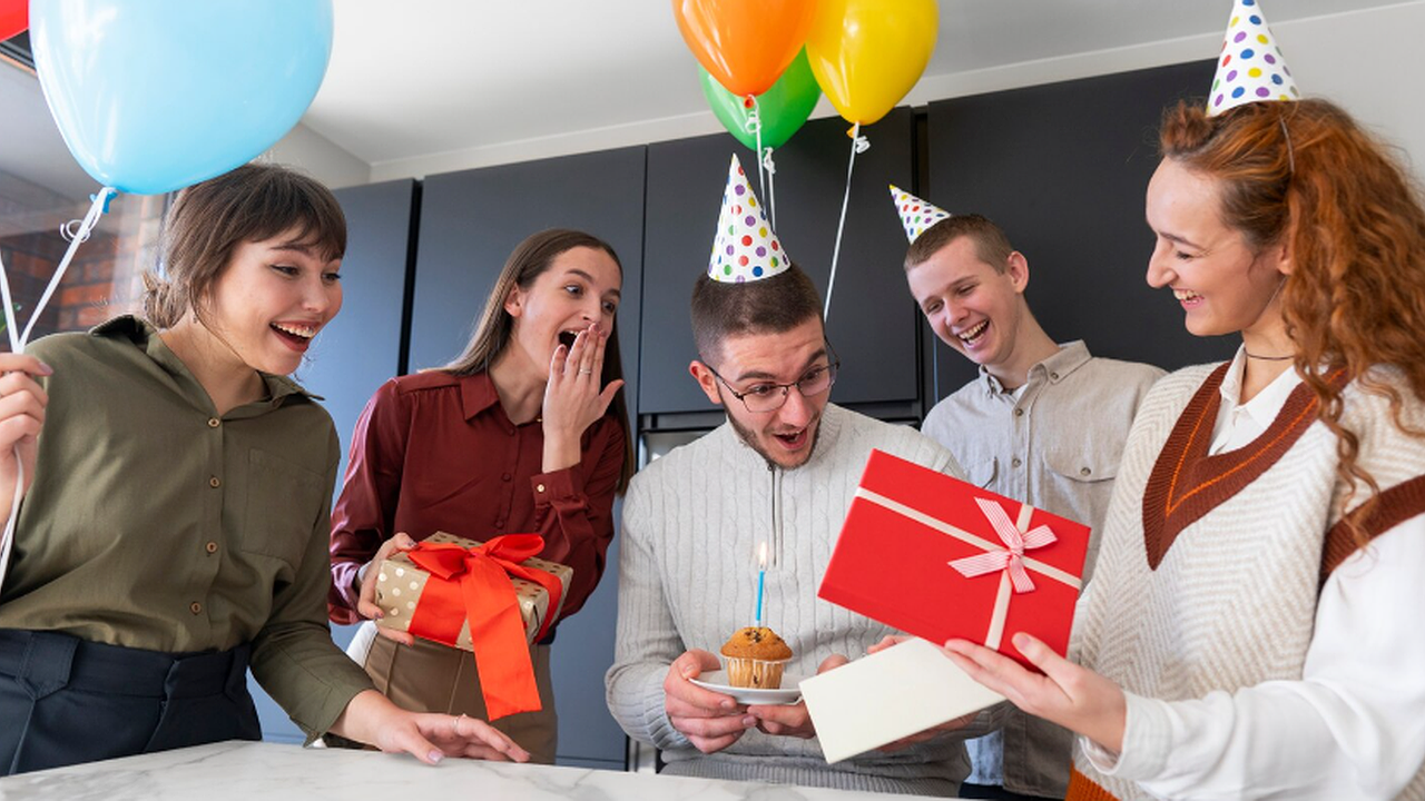 Главная картинка новости: Умные и счастливые люди не празднуют дни рождения - и вот почему