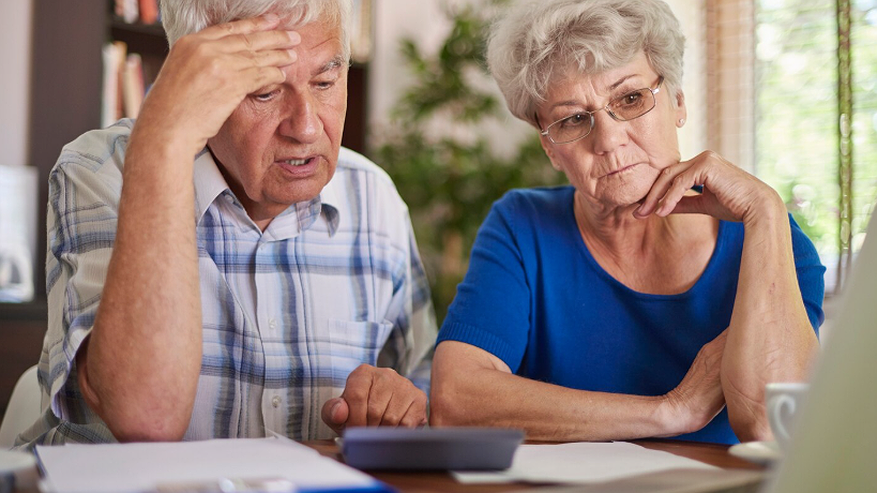 Главная картинка новости: Пенсионерам придётся вернуть часть выплаченной пенсии: кто попадает в категорию