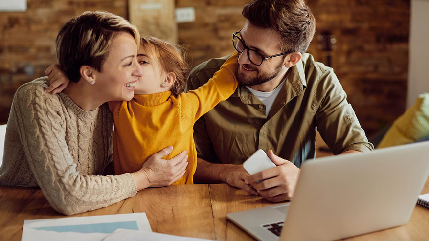 Главная картинка новости: С 1 января для родителей изменятся правила подсчета пенсионного стажа. Что важно знать