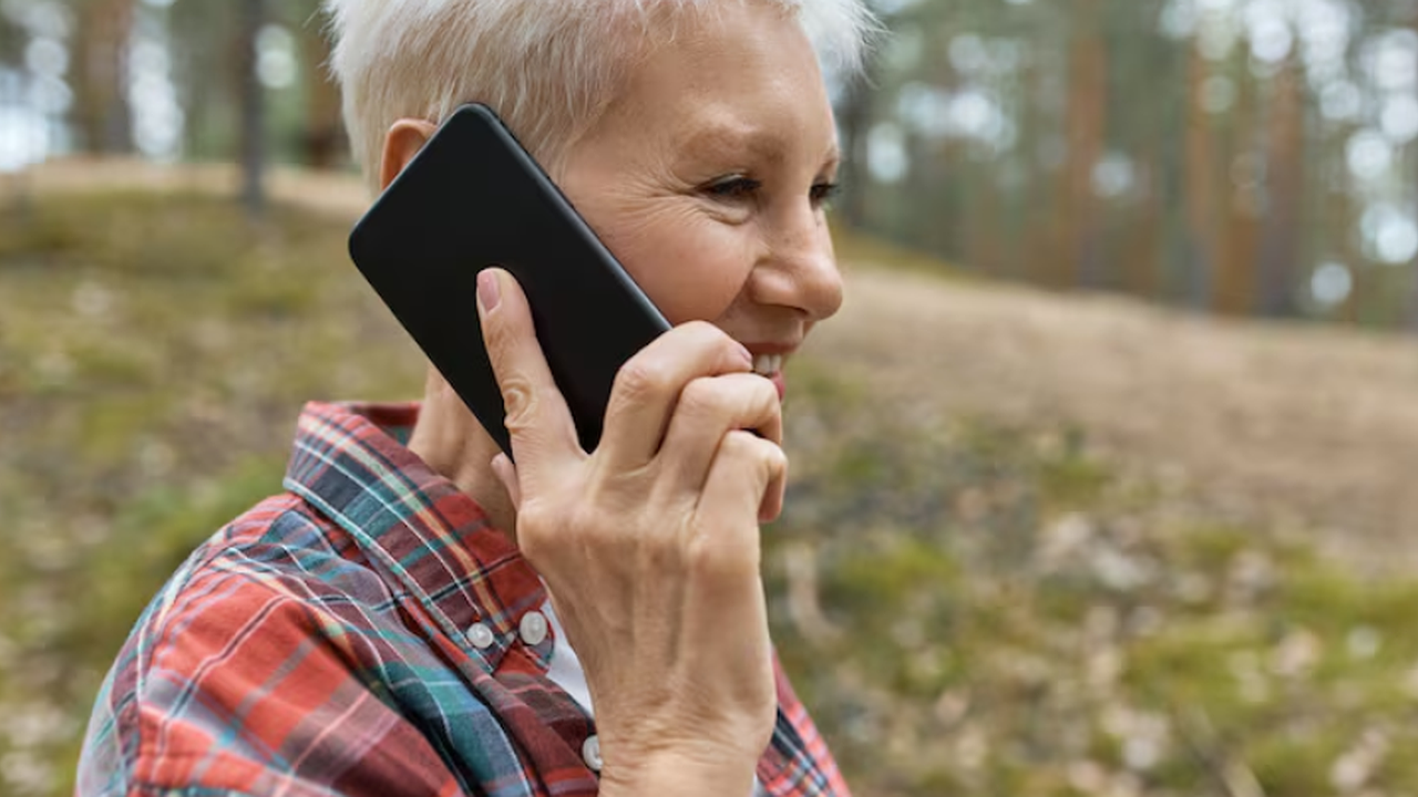 Главная картинка новости: Больше не жду звонка от детей, а вот что делаю вместо этого: 7 откровений пожилого человека