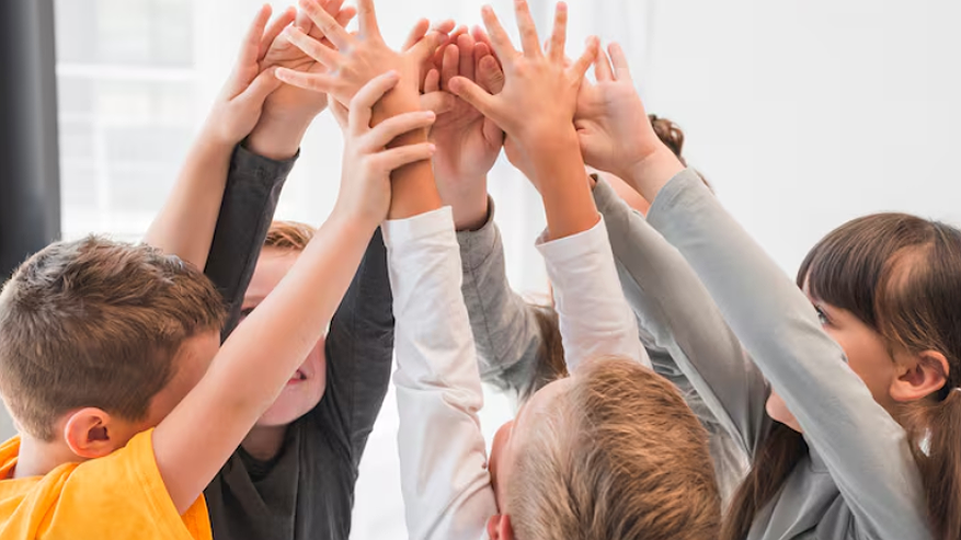 Главная картинка новости: Размер пособия при рождении ребенка составит 28,7 тыс. рублей : как с 2026 года государство будет возвращать часть НДФЛ