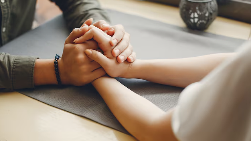 Главная картинка новости: Как отличить любовь от привычки: 3 сигнала, которые нельзя игнорировать