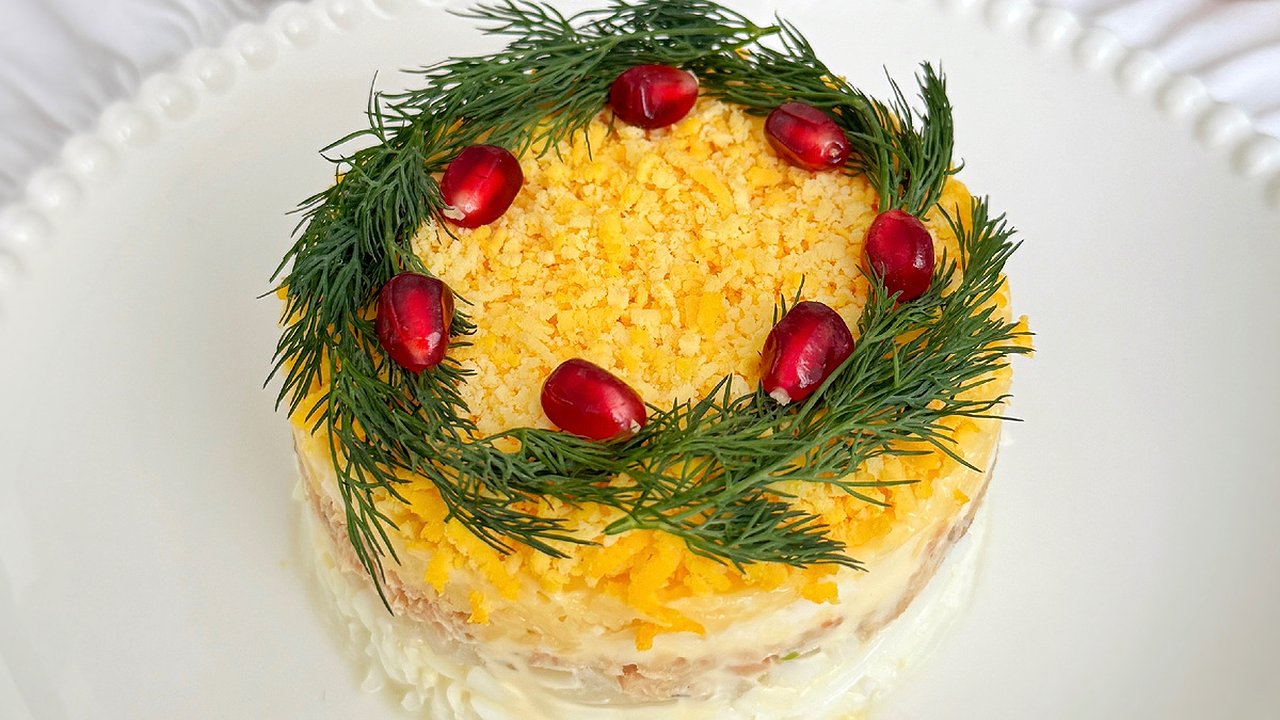 Главная картинка новости: Готовим к году Лошади: 15 салатов, которые сделают стол шикарным