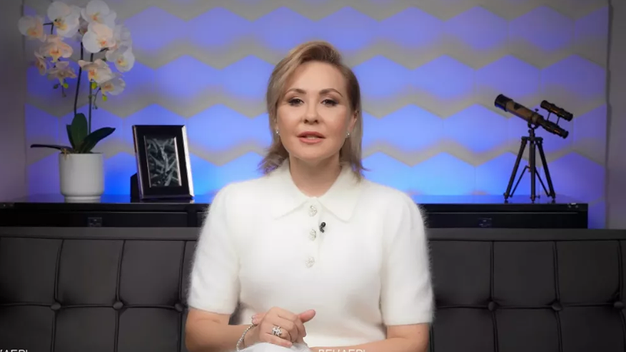 Главная картинка новости: Новогоднее волшебство-2026: астролог назвала знаки, которых ждет особенная удача