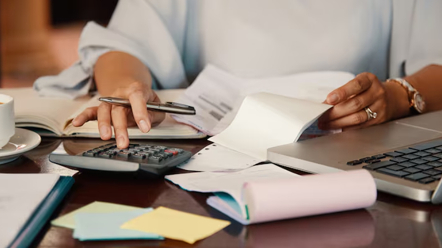 Главная картинка новости: Жителям Воронежа январские пенсии и детские пособия перечислят в декабре: подробный график выплат