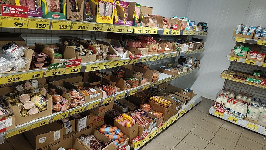 Главная картинка новости: Что нашел и что потерял в «Светофоре» перед праздниками: хорошая корейская капуста и тушенка по ГОСТу