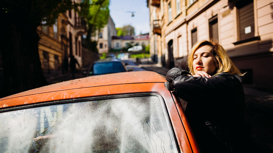 Главная картинка новости: Здесь остановилось время. Прогулка по городу, который туристы видят из окна машины