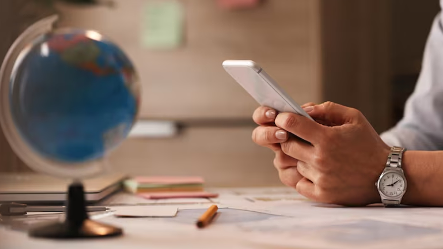 Главная картинка новости: Теперь переводы больше 10 000 рублей могут привести к проблемам: что важно учитывать