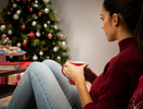 Феномен «новогоднего одиночества»: почему в праздники особенно тяжело и что с этим делать