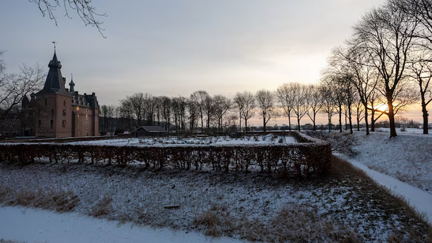 Главная картинка новости: Воронежу стоит подготовиться к новым снегопадам: погода на Новый год 2026