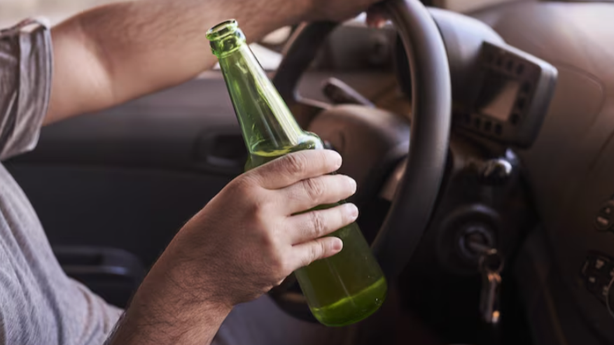 Главная картинка новости: Как быстро выветривается алкоголь и когда можно за руль: эксперты пояснили