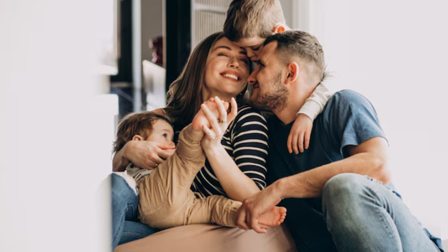 Главная картинка новости: Перед тем как отпустить детей в их семью: два неочевидных, но ключевых напутствия