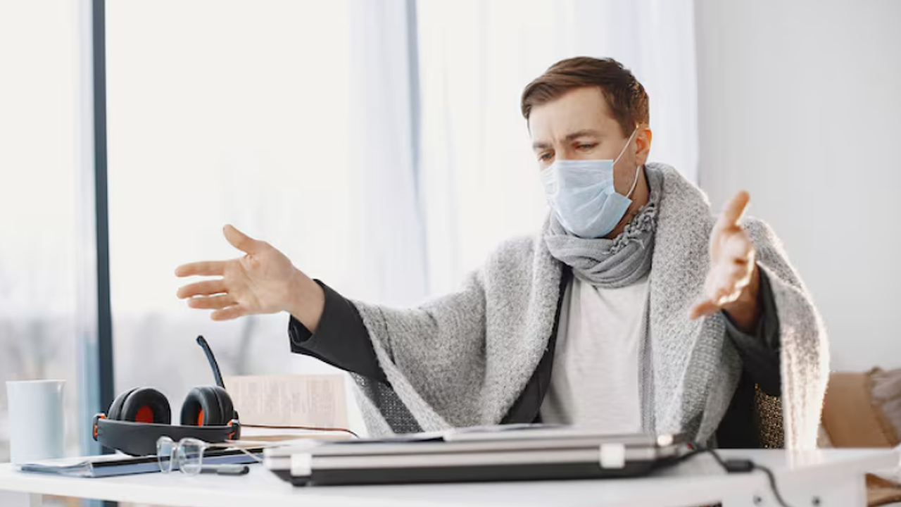 Главная картинка новости: Заболел, но работаешь: как новый «гибкий больничный» изменит правила для всех