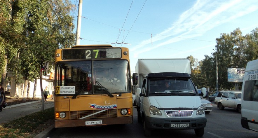 В Воронеже весь Северный район стоит в пробке из-за двух аварий на проспекте Труда