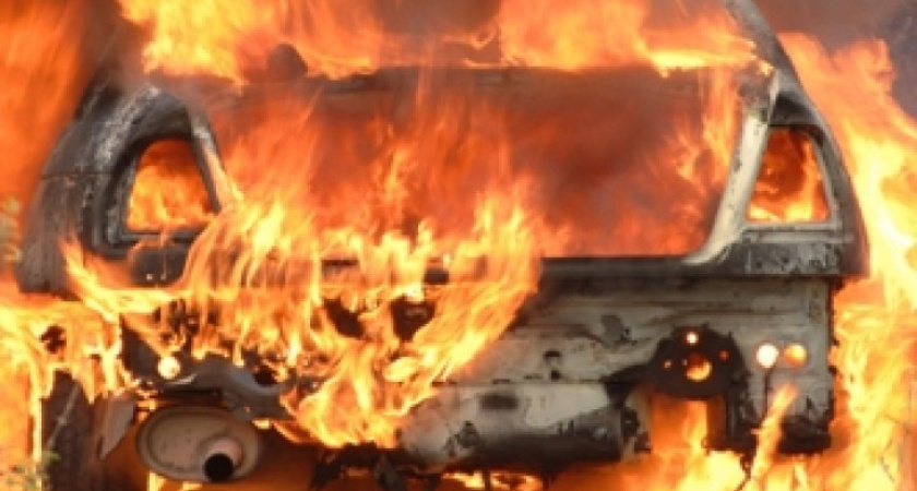 В Воронежской области из-за пожара в машине пострадал 3-летний мальчик