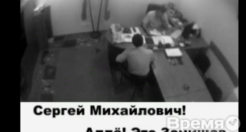 В Интернете появился ролик, на котором человек, похожий на депутата, якобы считает деньги для мэра Воронежа