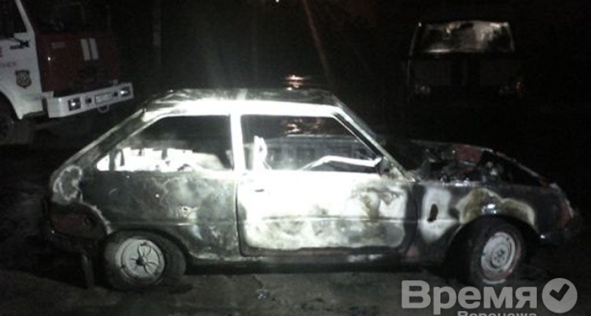 В Воронеже сгорела ещё одна легковушка
