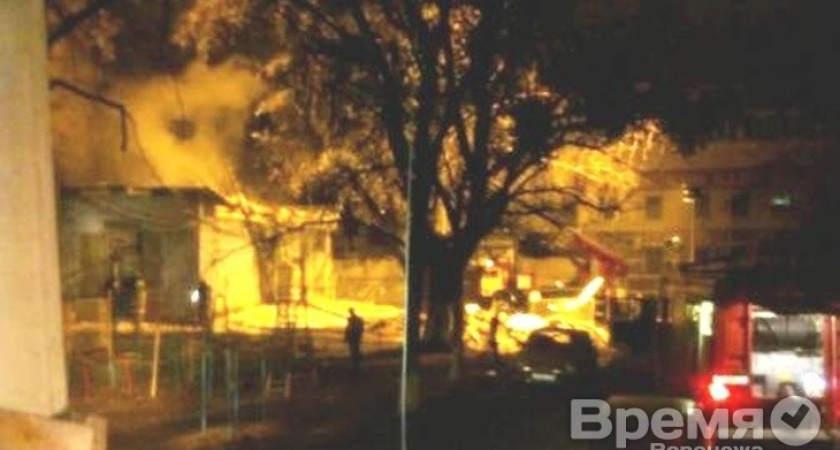 УК Ленинского района поможет жильцам, дома которых пострадали из-за аварии на подстанции Горэлектросети