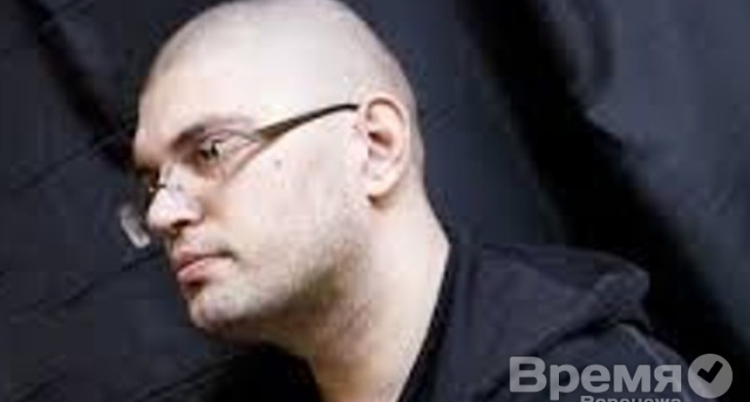 Воронежца, забросавшего файерами посольство Польши в России, арестовали на 15 суток