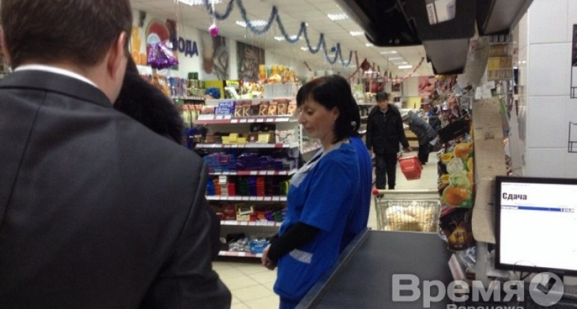 В двух из шести воронежских минимаркетов несовершеннолетним продали алкоголь