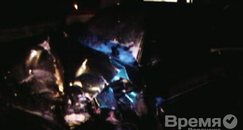 Под Воронежем на встречке протаранили авто с полицейскими