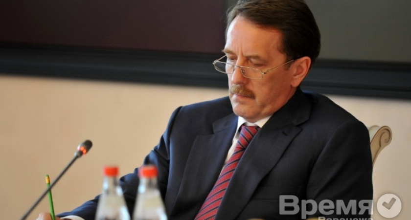 Алексей Гордеев призвал спасать детей из неблагополучных семей