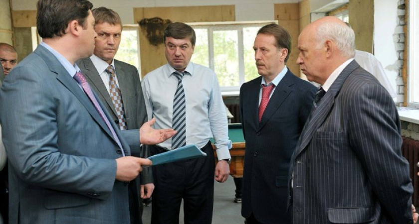 СМИ связали недовольство губернатора мэром Колиухом и уголовные дела против чиновников