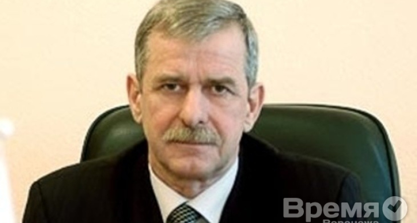 На конференцию по ЖКХ в Париже спикер Гордумы с женой потратили из бюджета €18 000?