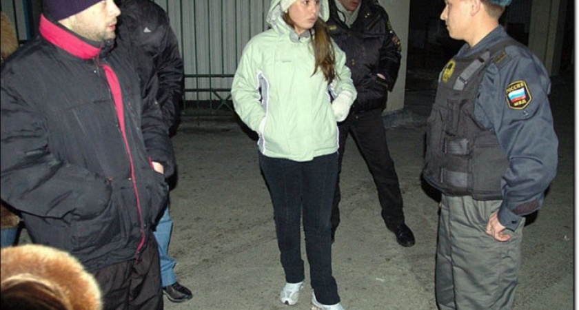 Воронежским полицейским разрешено наказывать за нарушение комендатского часа