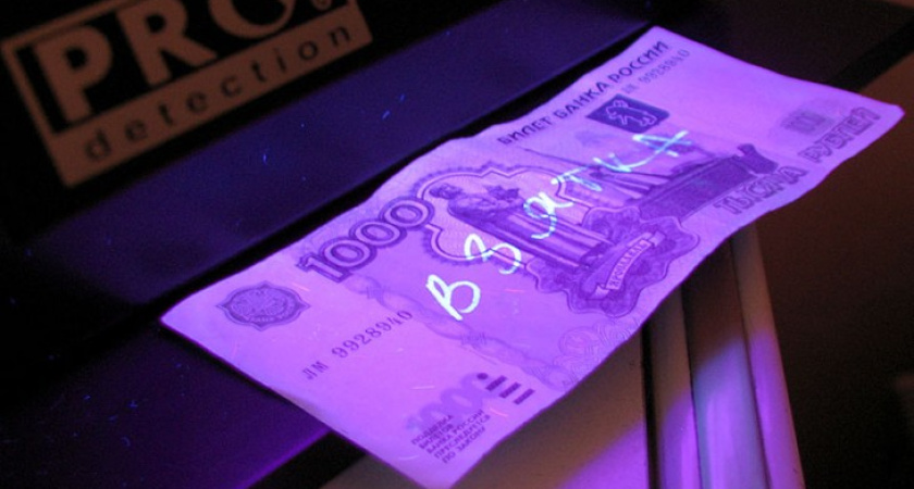 Сотрудник воронежского Мехзавода попался на взятке в 20 тысяч рублей