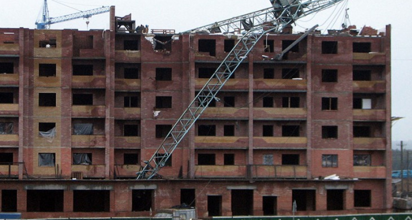 В Воронеже строительные краны могут рухнуть в любой момент