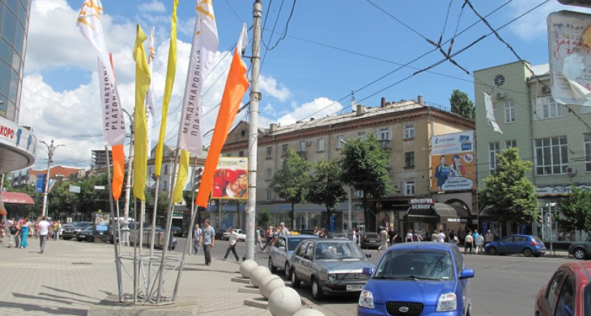 На проспекте Революции начался дорожный ремонт