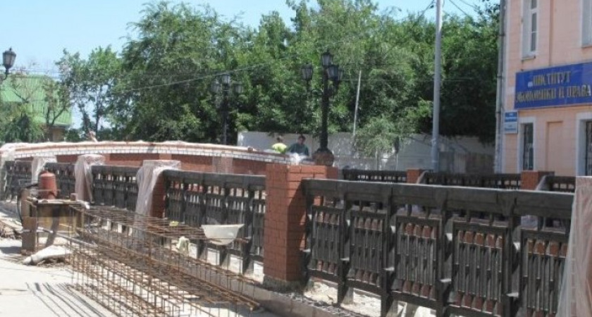 В Воронеже под Каменным мостом можно будет проехать только через месяц