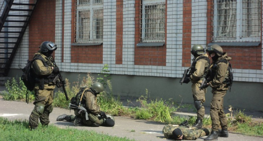На учениях силовиков «террористы» захватили воронежских школьников