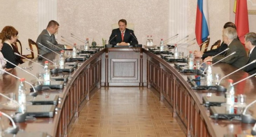 В ТЕМУ НЕДЕЛИ: Бывшего вице-губернатора Воронежской области Олега Шахова прочат на место Гордеева