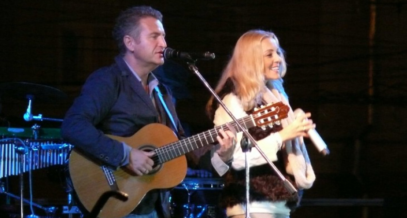 В Воронеже на концерте Агутина и Варум зрители дрались зонтами